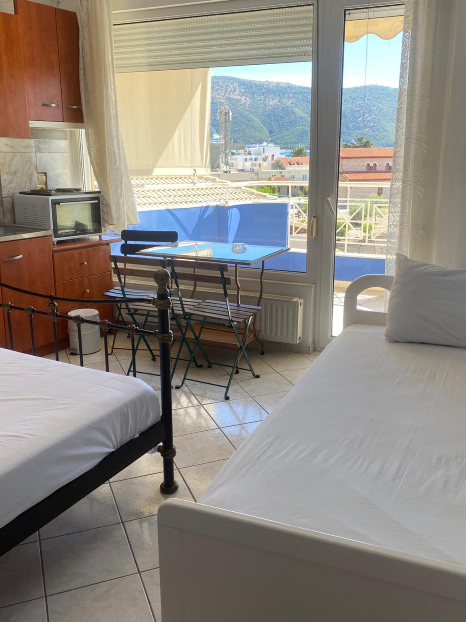 Maria'S Roomstudios Apartments Flats To Let Seaside Heart City Chantzara Spyropoulos Igoumenitsa Esterno foto